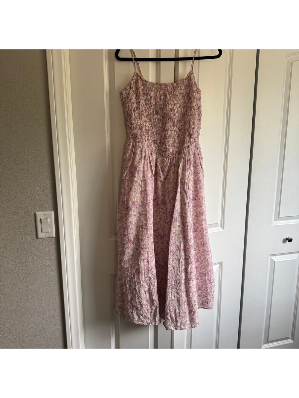 American Eagle Smocked Midi Dress Medium M Pink Floral Cotton Pockets Maxi